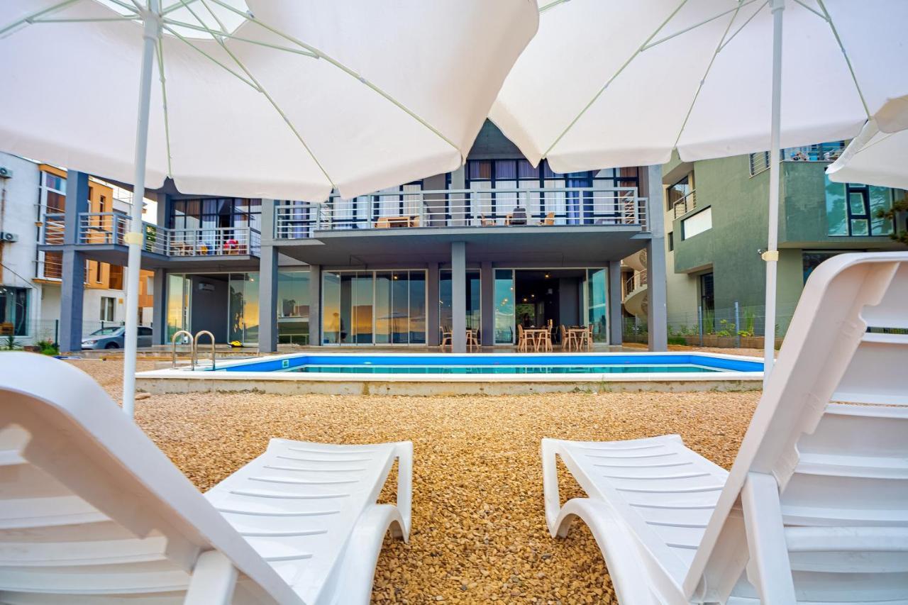 Green Land Hotel Tsandrypsh ภายนอก รูปภาพ