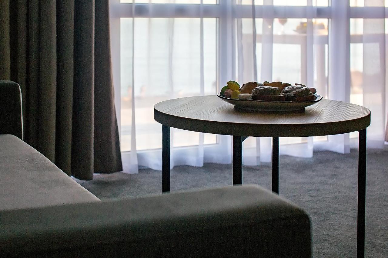 Green Land Hotel Tsandrypsh ภายนอก รูปภาพ